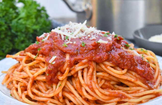 traditional Italian pasta sauce recipe