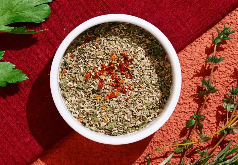 what is Italian seasoning made of