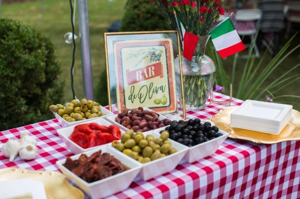 what to bring to Italian dinner