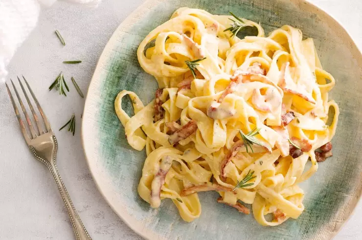 creamy carbonara pasta creamy carbonara pasta