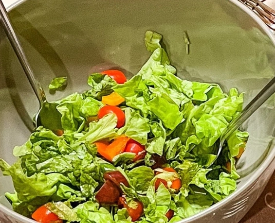 Simple Italian green salad