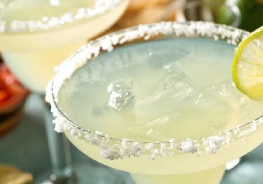 italian margarita cocktail