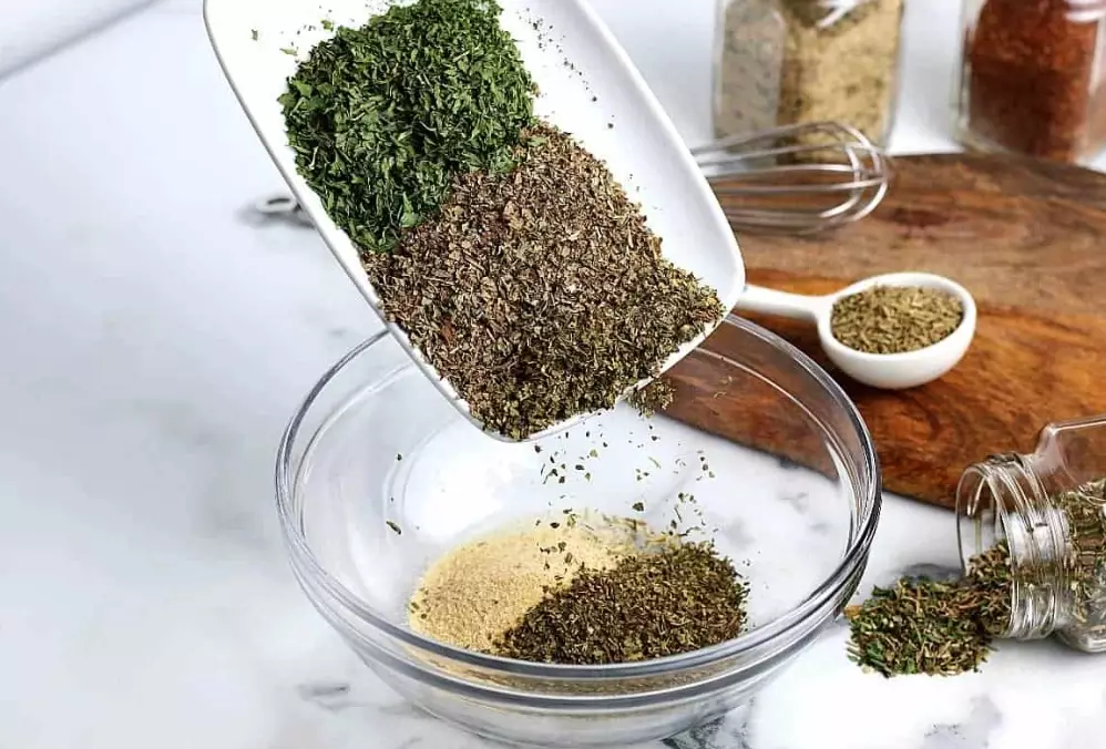 homemade Italian seasoning