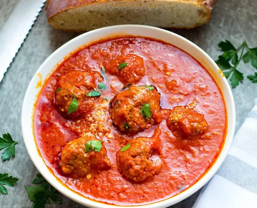 Italian meatball sauce Italian meatball sauce